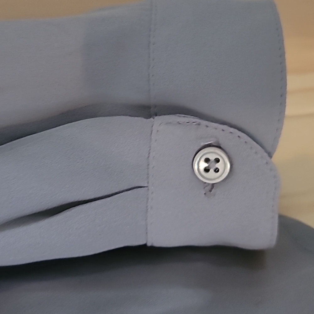 Casual button down - Picture 3 of 4